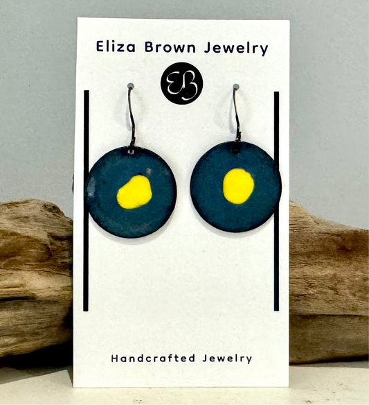 Unique and colorful enamel dot earrings in dark gray and yellow. Handcrafted.